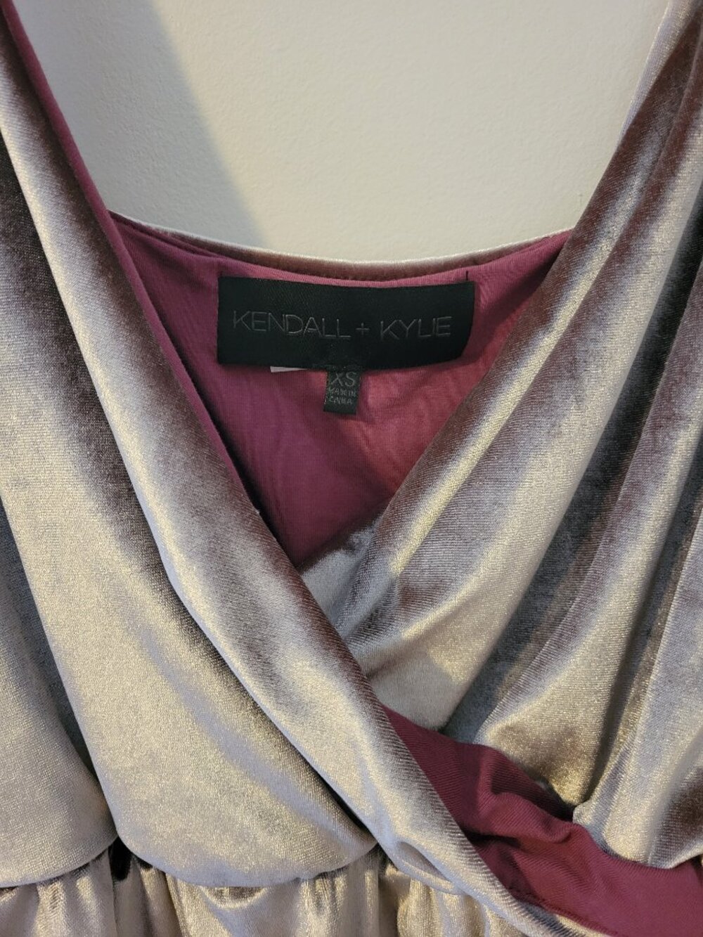 Kendall & Kylie Velvet Top - Picture 2 of 3